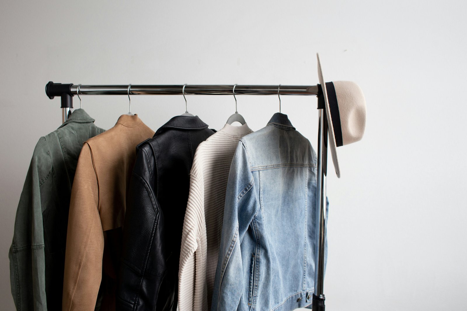 How to Build a Capsule Wardrobe in 2026